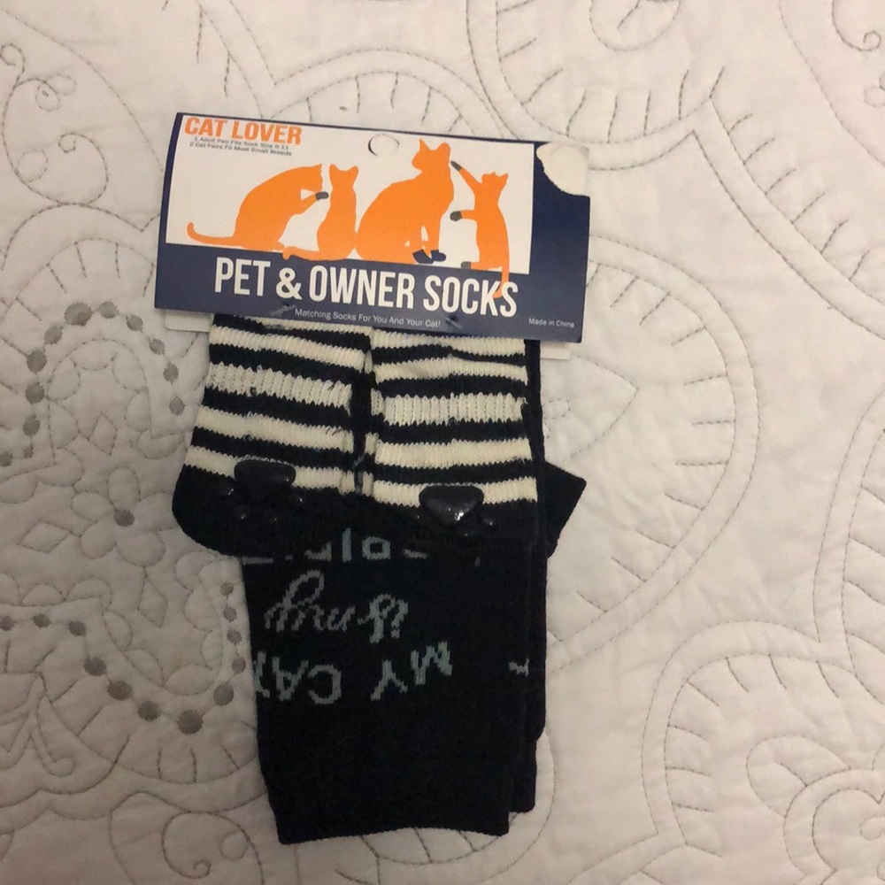 3/$15 💛 Pet & Owner Matching Socks